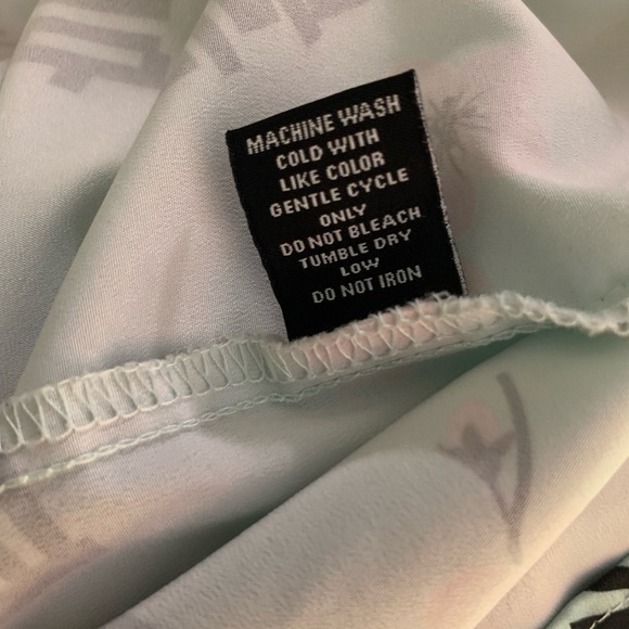 Graphic Just Attitude Cherry Blossom Pastel Blue Button Up Shirt Mens Sz Medium - Picture 9 of 9